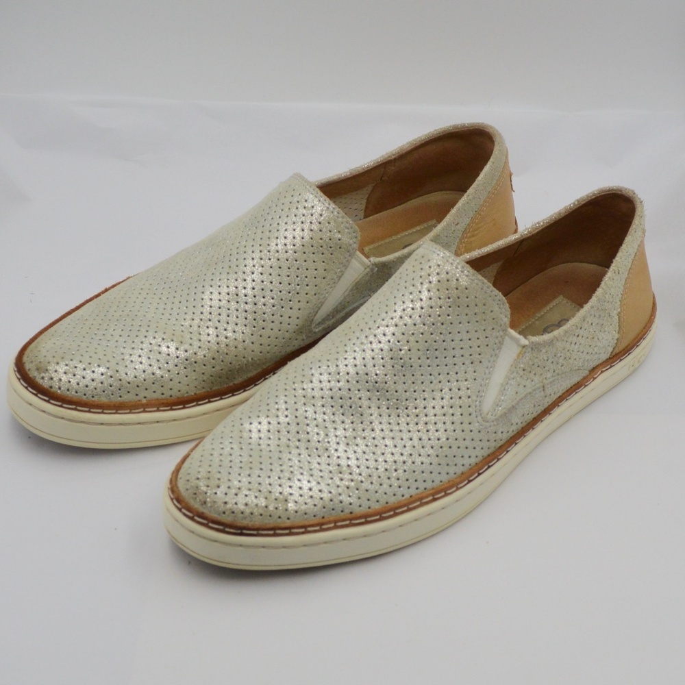 Ugg Adley Slip-On Sneakers Stardust Silver Leather Size 9